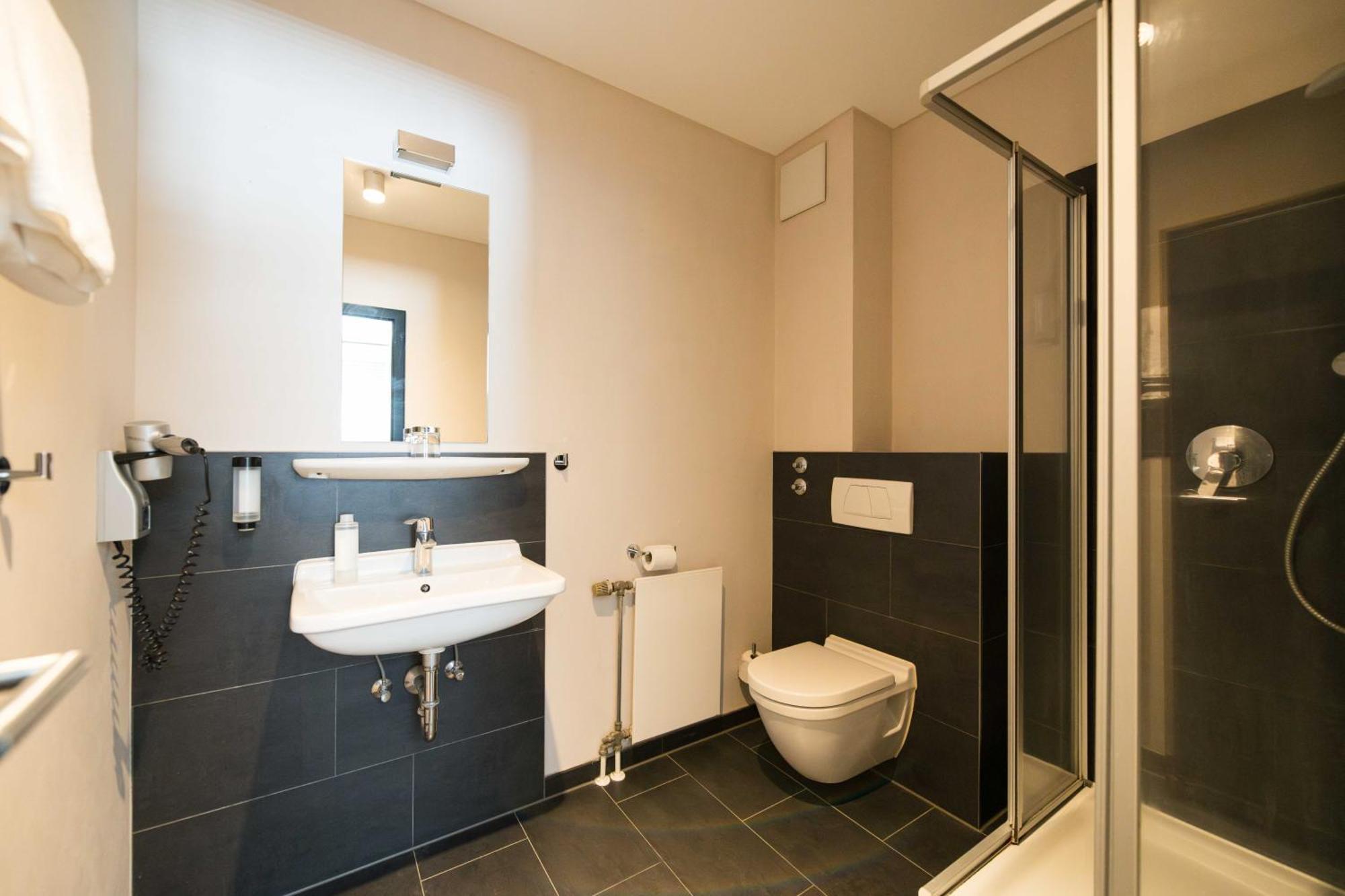 Standard Single Room